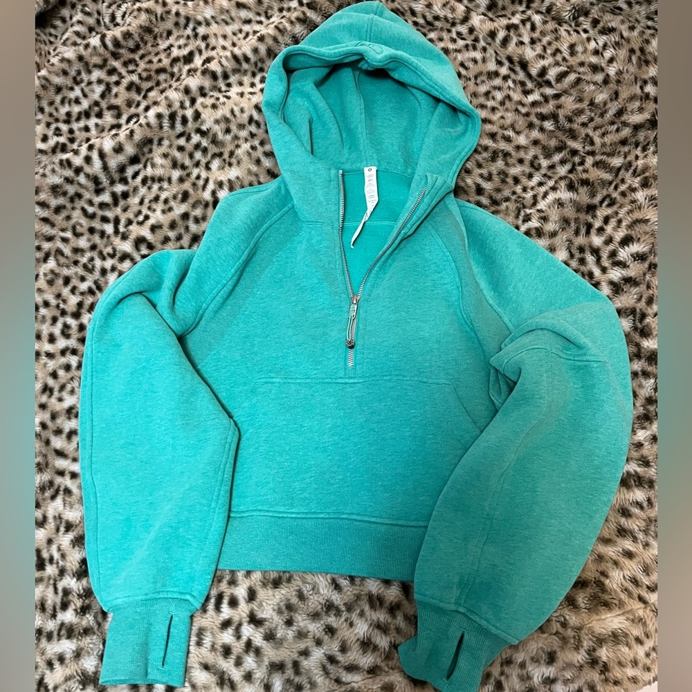 Lululemon Scuba